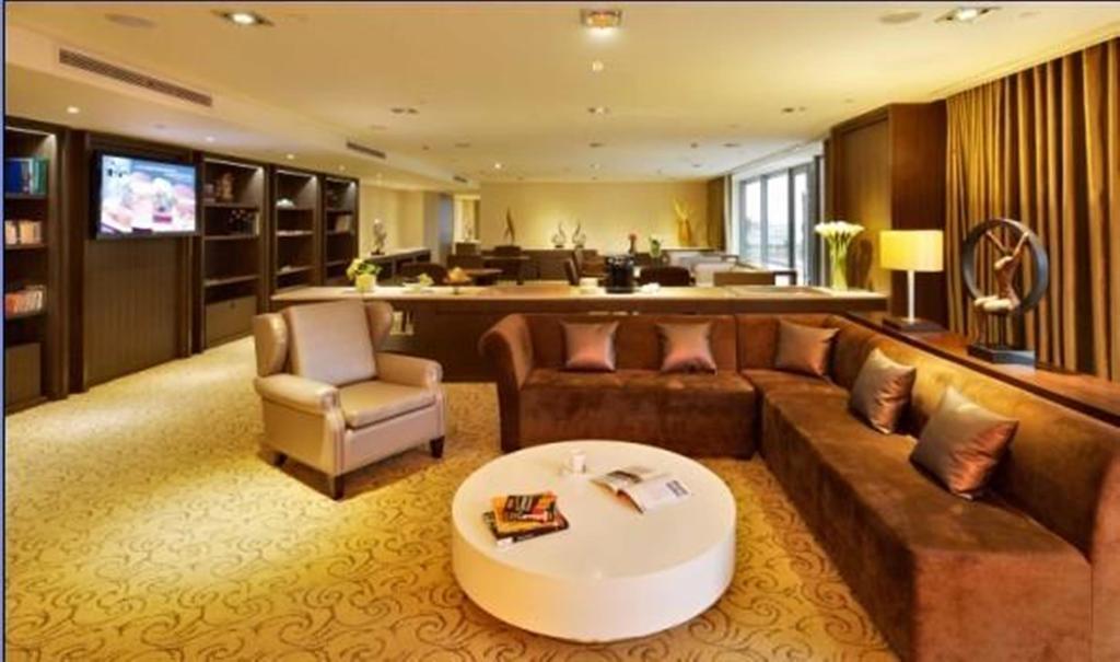 Windsor Park Hotel Kunshan Куньшань Экстерьер фото